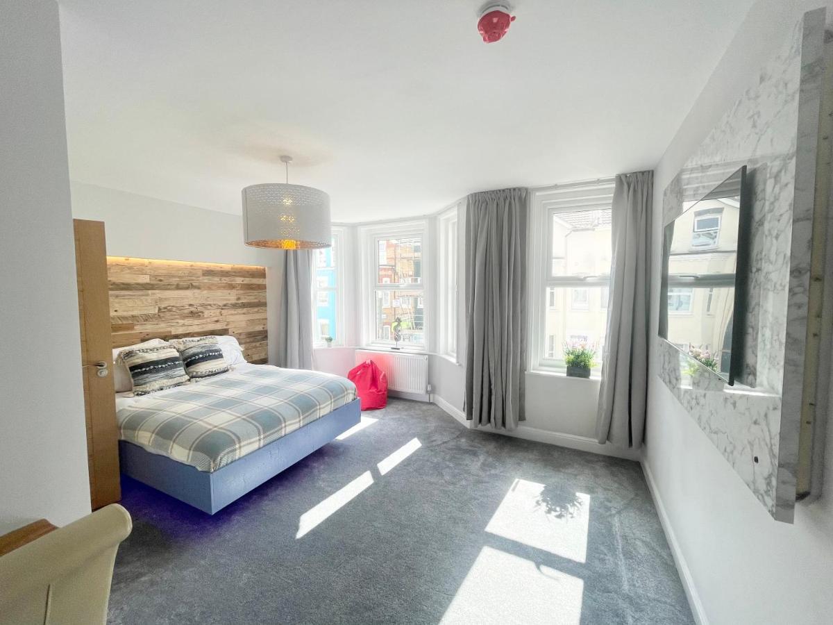 Cloud9 Guest House - By Coastline Retreats - Newly Renovated, Beautiful Ensuite Rooms Near Seafront In Town Centre, Netflix, Superfast Wifi, Communal Kitchen Bournemouth Bagian luar foto